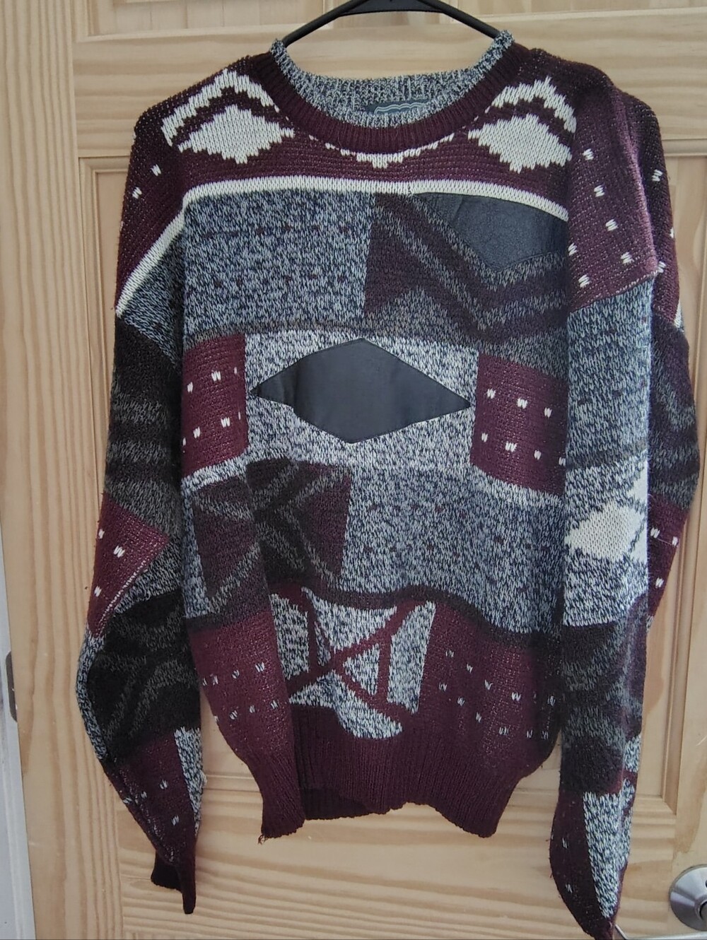 Men's Vintage Geometric Pattern Sweater Burgundy and Gray With Genuine Leather